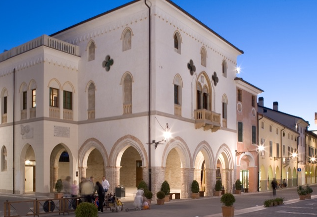 Antica loggia